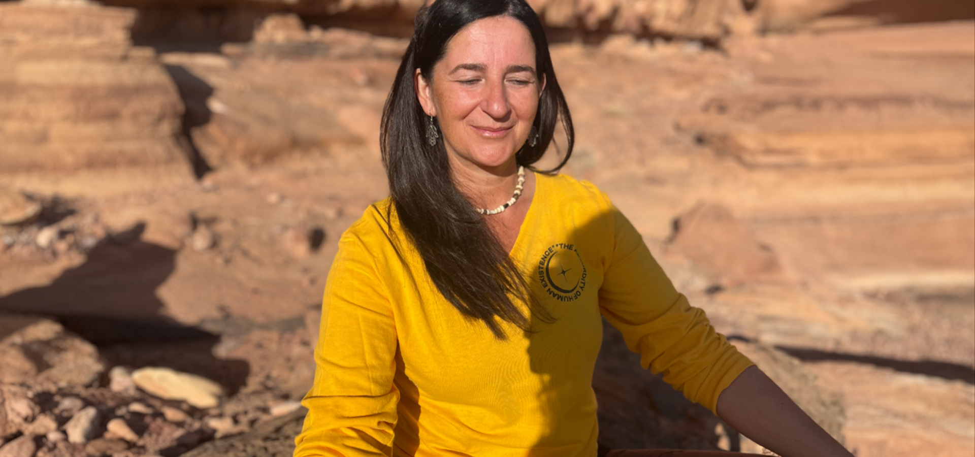 slider image slider_item_atWhWN